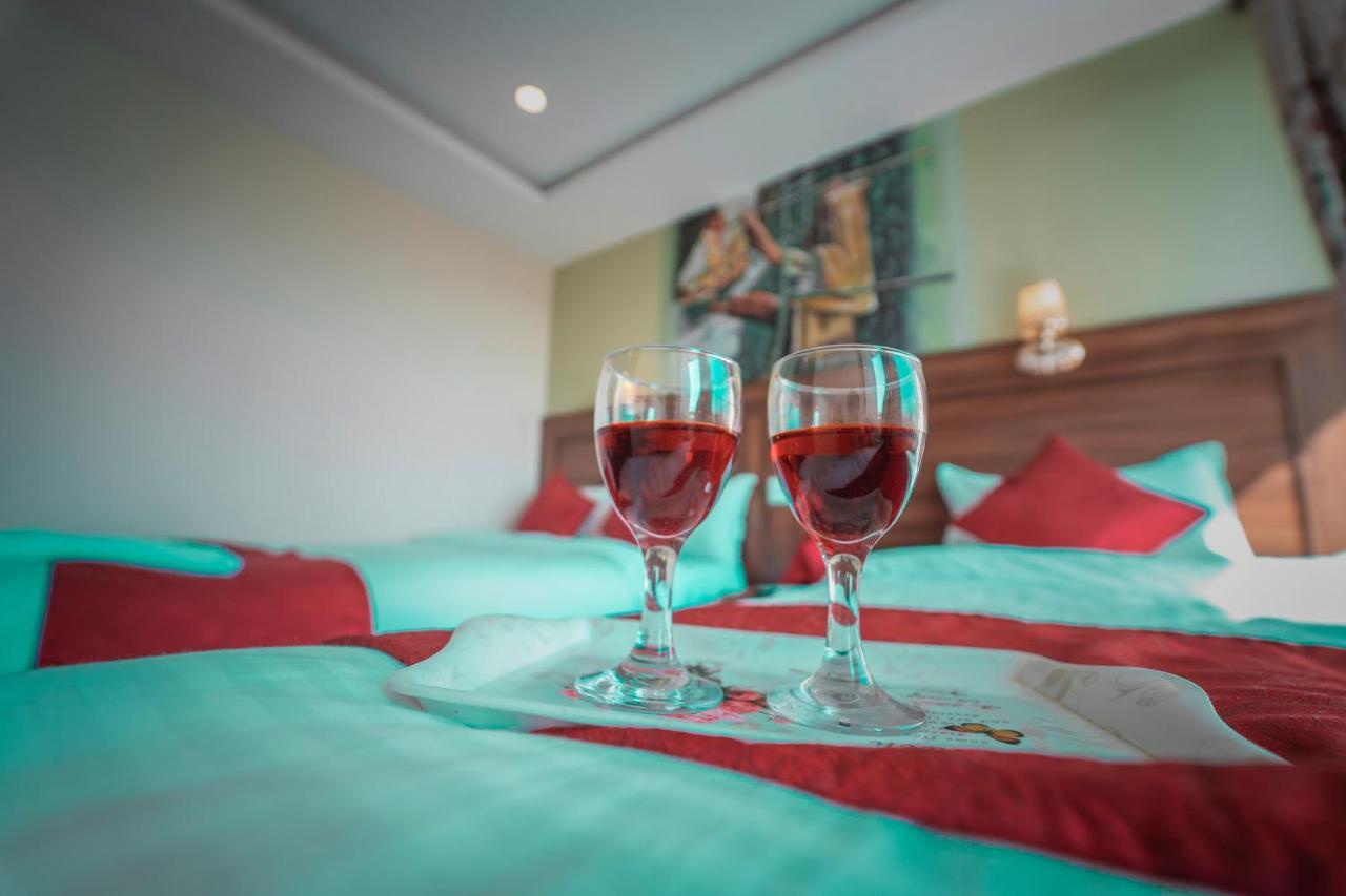 Hotel Royal Image Pokhara Eksteriør billede