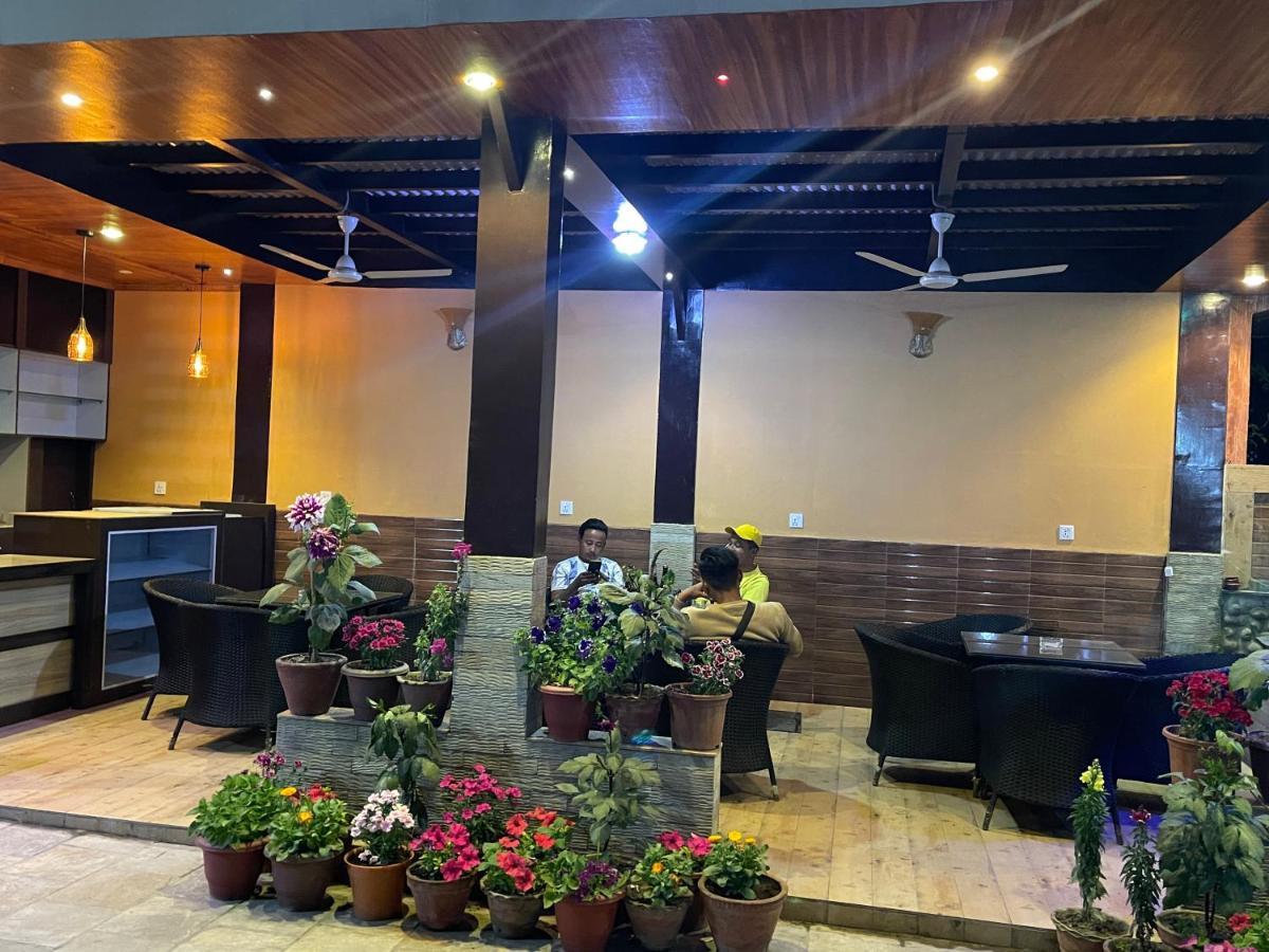 Hotel Royal Image Pokhara Eksteriør billede
