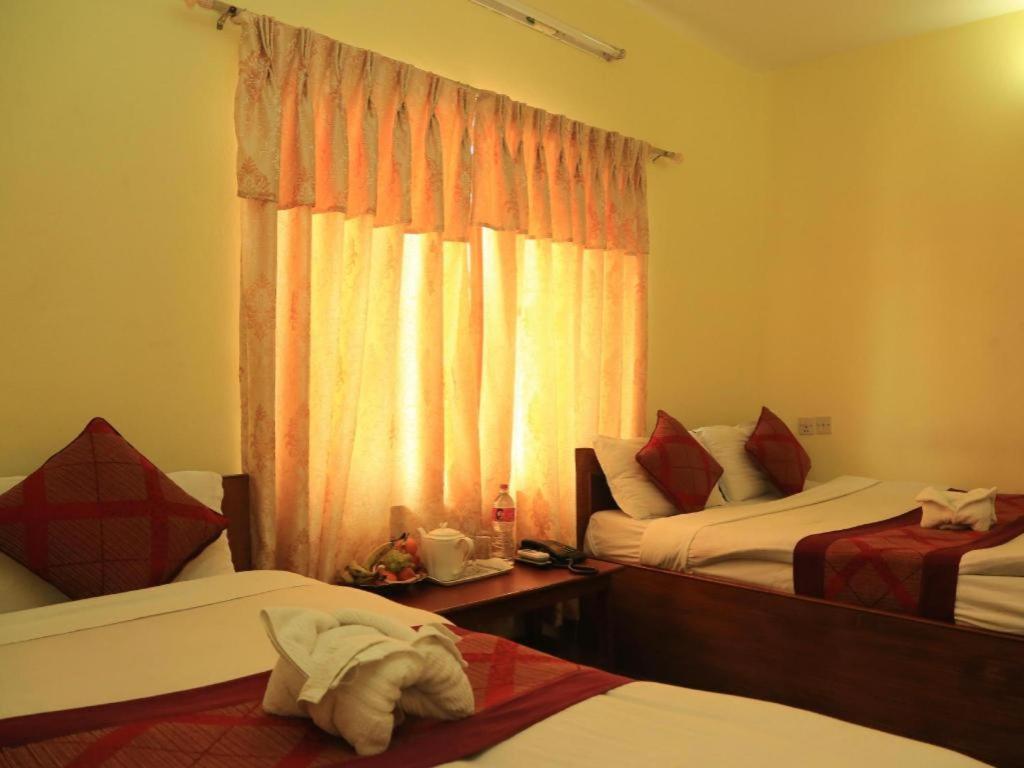 Hotel Royal Image Pokhara Eksteriør billede