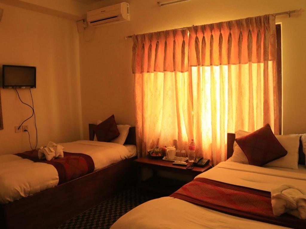 Hotel Royal Image Pokhara Eksteriør billede